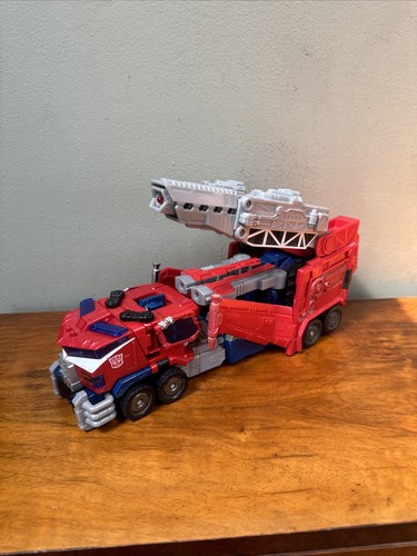 Optimus prime cybertron - cybertron, leader